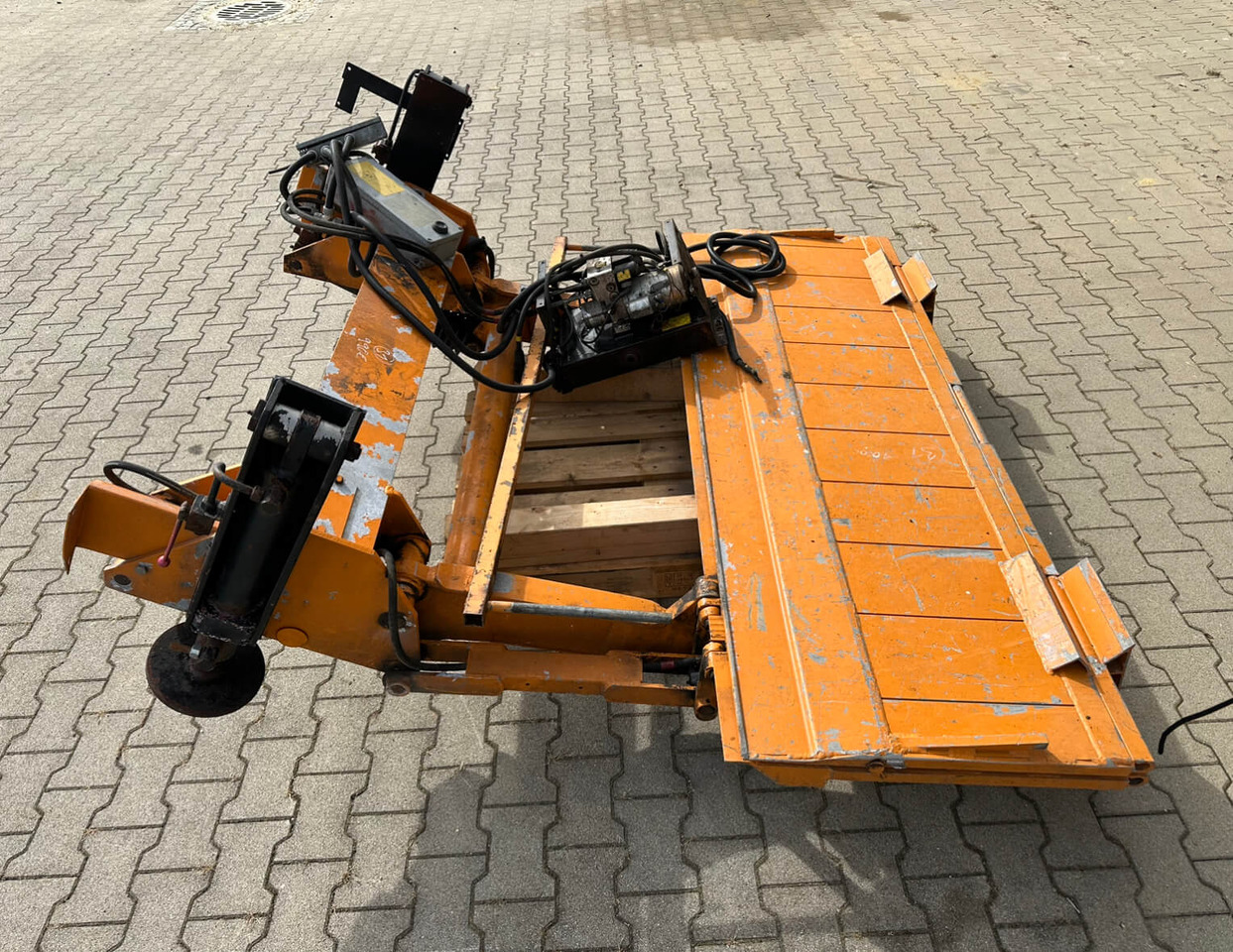 Unimog Heckladebordwand Unbekannt 427 - Bakgavellyft: bild 4 Unimog Heckladebordwand Unbekannt 427 - Bakgavellyft: bild 4