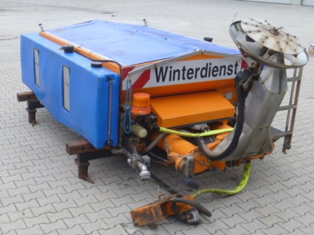 Unimog Salzstreuer Gmeiner STA2500TC FS - Sand-/ Saltspridare: bild 1 Unimog Salzstreuer Gmeiner STA2500TC FS - Sand-/ Saltspridare: bild 1