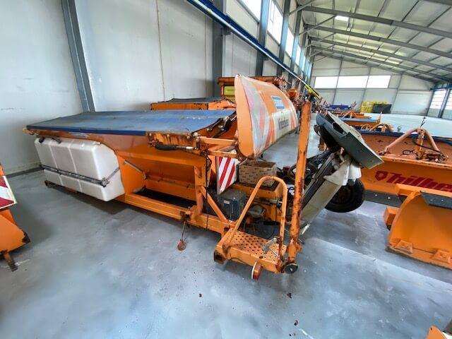 Unimog Salzstreuer Schmidt SAB40-36FR1750 - Sand-/ Saltspridare: bild 2 Unimog Salzstreuer Schmidt SAB40-36FR1750 - Sand-/ Saltspridare: bild 2