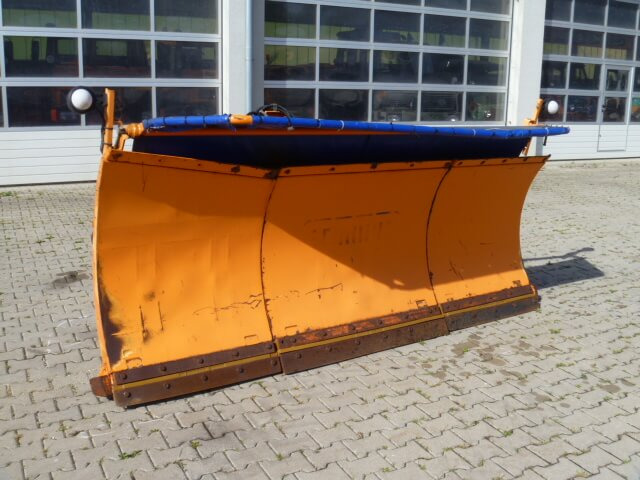 Unimog Schneepflug - Schneeschild Schmidt M30.3 - Snöplog: bild 1 Unimog Schneepflug - Schneeschild Schmidt M30.3 - Snöplog: bild 1