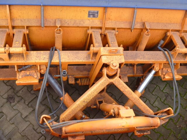 Unimog Schneepflug - Schneeschild Schmidt MF5.3 - Snöplog: bild 4 Unimog Schneepflug - Schneeschild Schmidt MF5.3 - Snöplog: bild 4