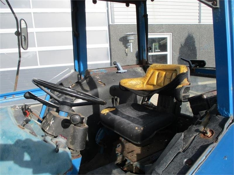 Ford 4610 Med frontlæsser - Traktor: bild 5 Ford 4610 Med frontlæsser - Traktor: bild 5