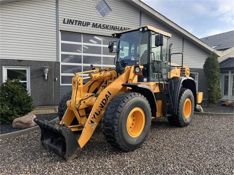 Hyundai 757-9A Med hurtigskifte og centralsmørring. Lock-u - Hjullastare: bild 5 Hyundai 757-9A Med hurtigskifte og centralsmørring. Lock-u - Hjullastare: bild 5
