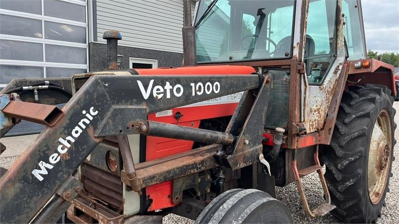 Massey Ferguson 690 Speedshift med frontlæsser - Traktor: bild 4 Massey Ferguson 690 Speedshift med frontlæsser - Traktor: bild 4
