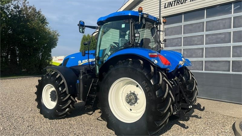New Holland T7.270 AutoCommand med frontlift - Traktor: bild 3 New Holland T7.270 AutoCommand med frontlift - Traktor: bild 3