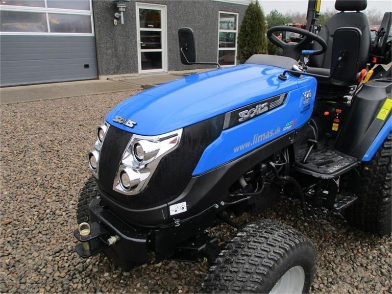 Solis 26 HST Hydrostat Turf hjul. - Traktor: bild 4 Solis 26 HST Hydrostat Turf hjul. - Traktor: bild 4