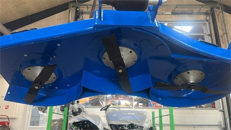 Kommunaltraktor Solis 26 HST Hydrostat Turf hjul og klipperbord: bild 19