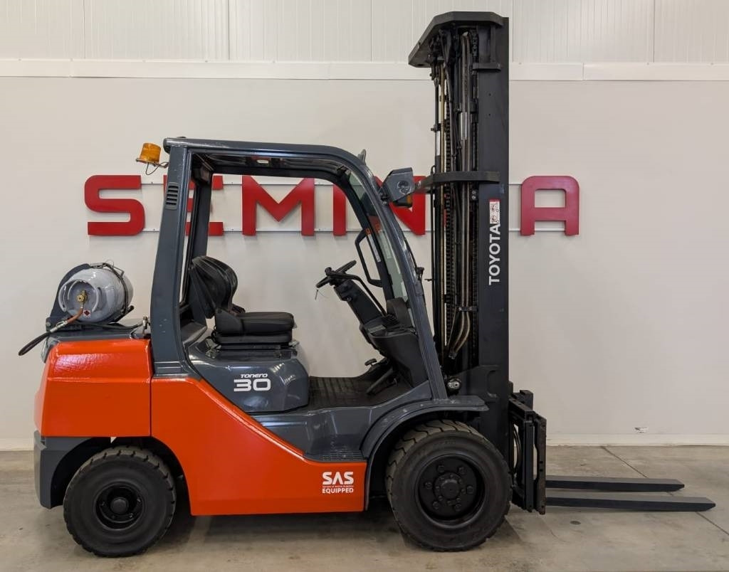 Toyota 10787 - 02-8FGF30 - Gasoltruck: bild 2 Toyota 10787 - 02-8FGF30 - Gasoltruck: bild 2