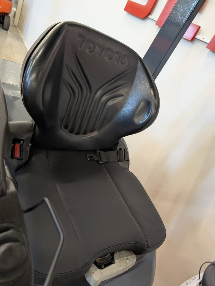 Toyota 10811 06-8FD25F - Dieseltruck: bild 5 Toyota 10811 06-8FD25F - Dieseltruck: bild 5