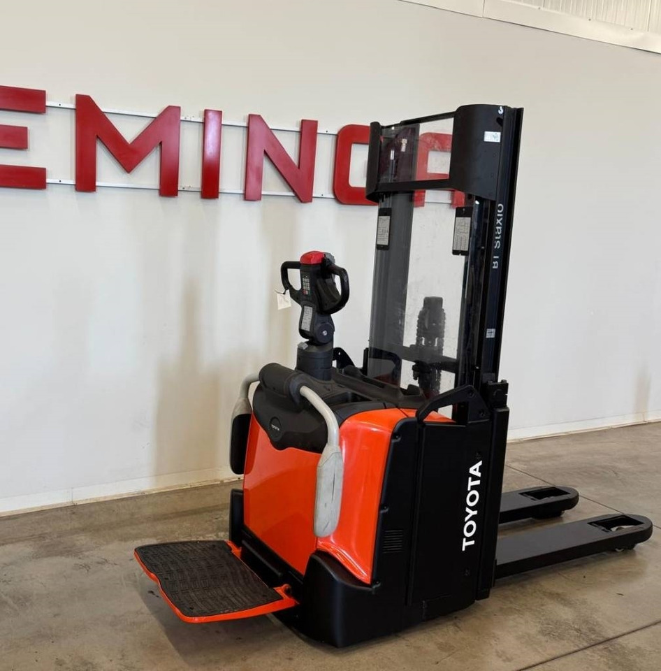 Toyota 10918 SPE120L - Staplare: bild 5 Toyota 10918 SPE120L - Staplare: bild 5