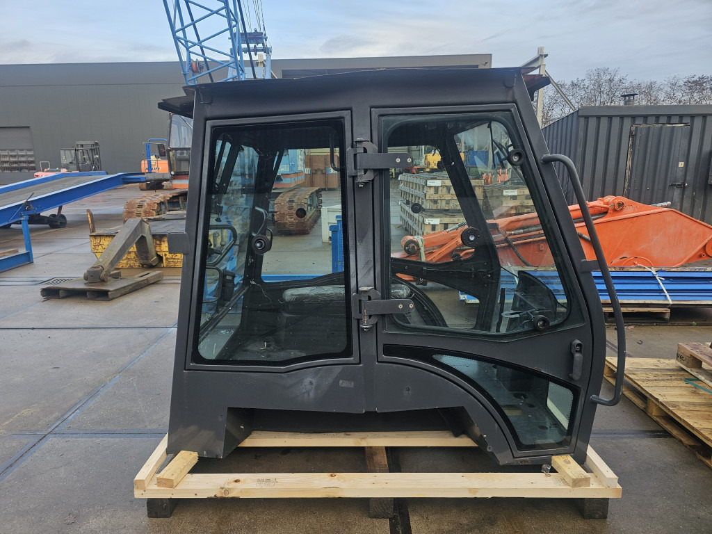 Case 48158665 - Hytt för Byggmaskiner: bild 1 Case 48158665 - Hytt för Byggmaskiner: bild 1