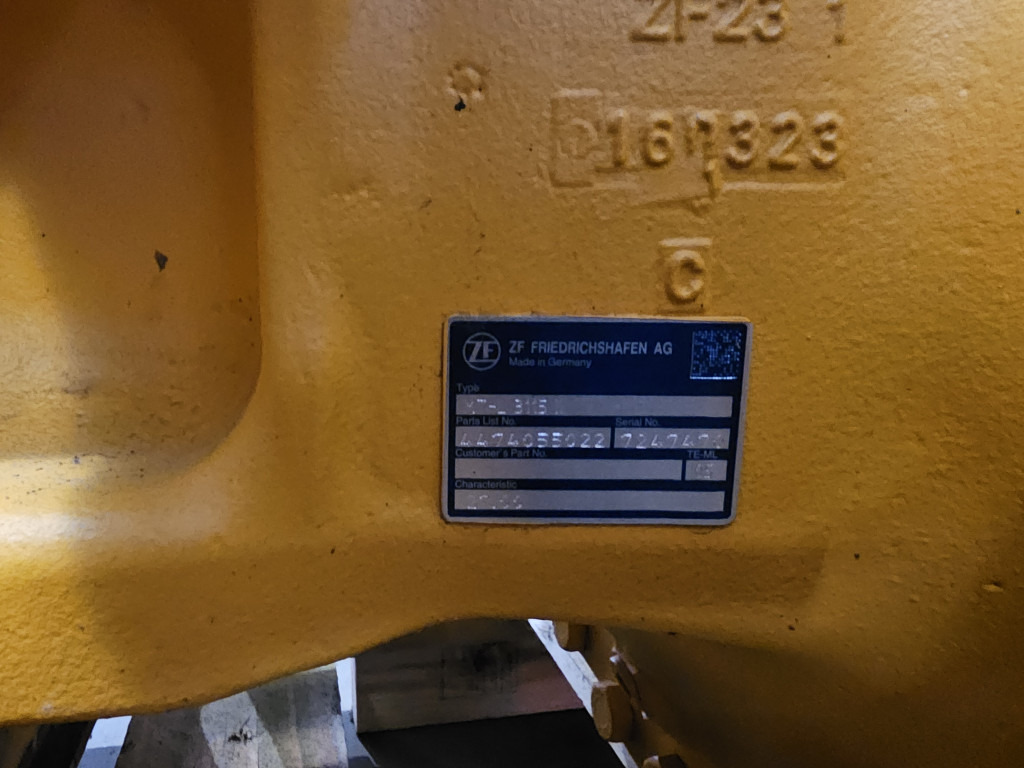 Case 84259022 - 4474055022 - Bakaxel för Byggmaskiner: bild 4 Case 84259022 - 4474055022 - Bakaxel för Byggmaskiner: bild 4