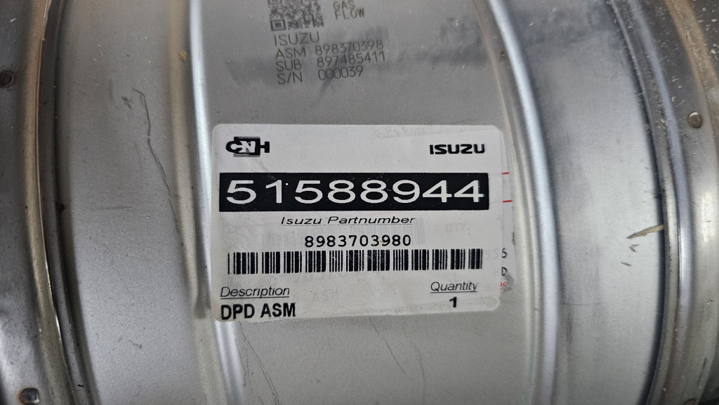 Case 8983703980 - 90490697 - Katalytisk omvandlare för Byggmaskiner: bild 2 Case 8983703980 - 90490697 - Katalytisk omvandlare för Byggmaskiner: bild 2