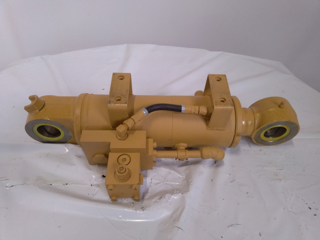 Case KAV18610 - Hydraulcylinder för Lantbruksmaskiner: bild 1 Case KAV18610 - Hydraulcylinder för Lantbruksmaskiner: bild 1