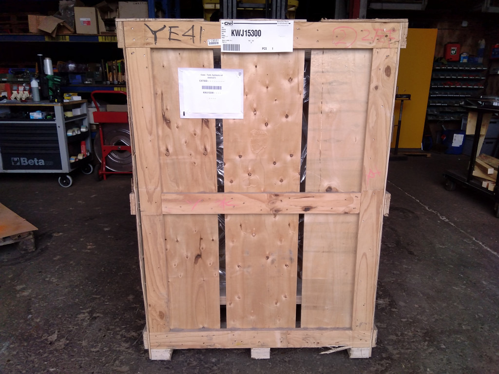 Case KWJ15300 - Hydrauliktank för Byggmaskiner: bild 2 Case KWJ15300 - Hydrauliktank för Byggmaskiner: bild 2