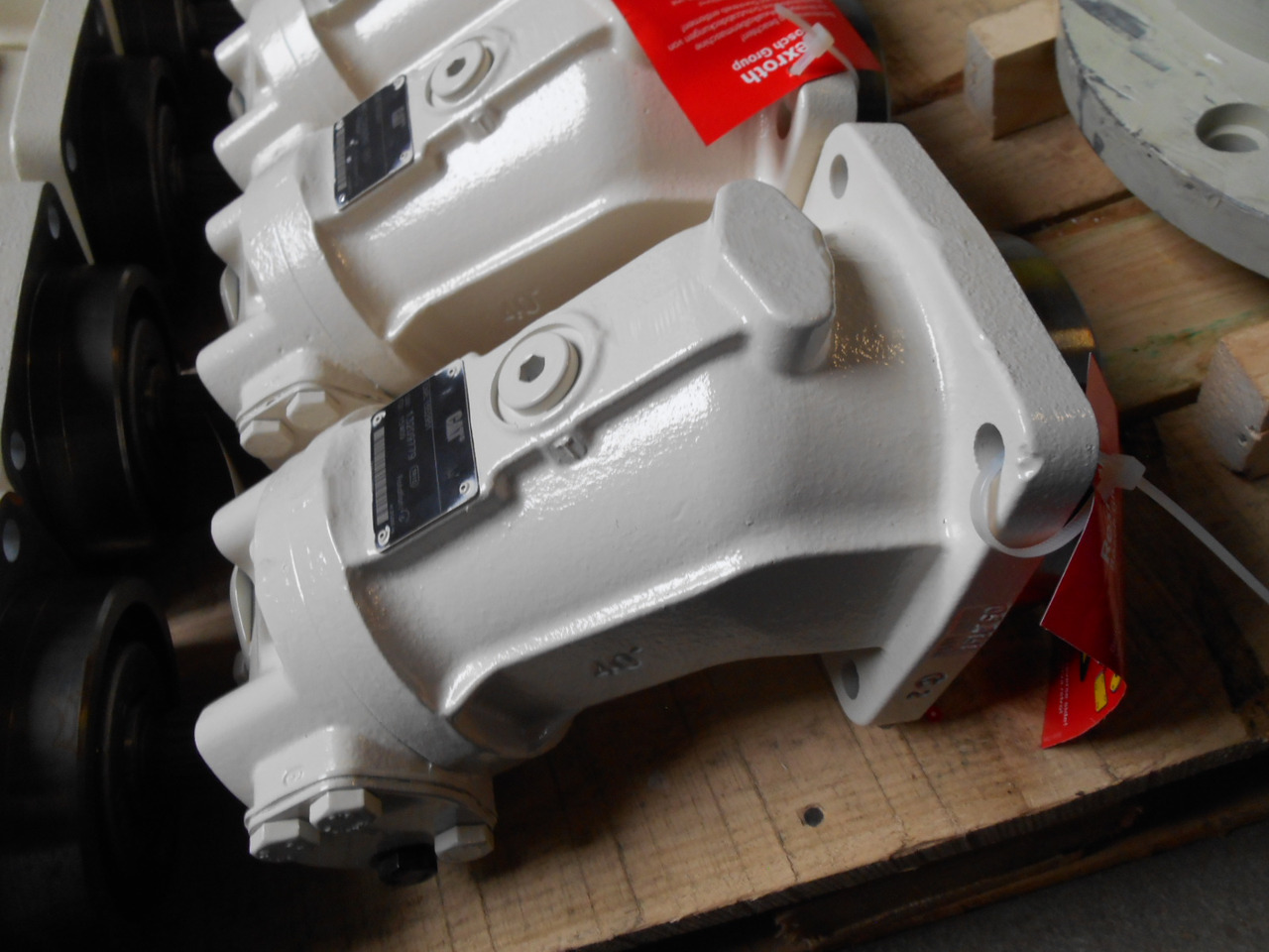 Caterpillar 1552951 - 1457626 - Hydraulmotor för Lantbruksmaskiner: bild 1 Caterpillar 1552951 - 1457626 - Hydraulmotor för Lantbruksmaskiner: bild 1