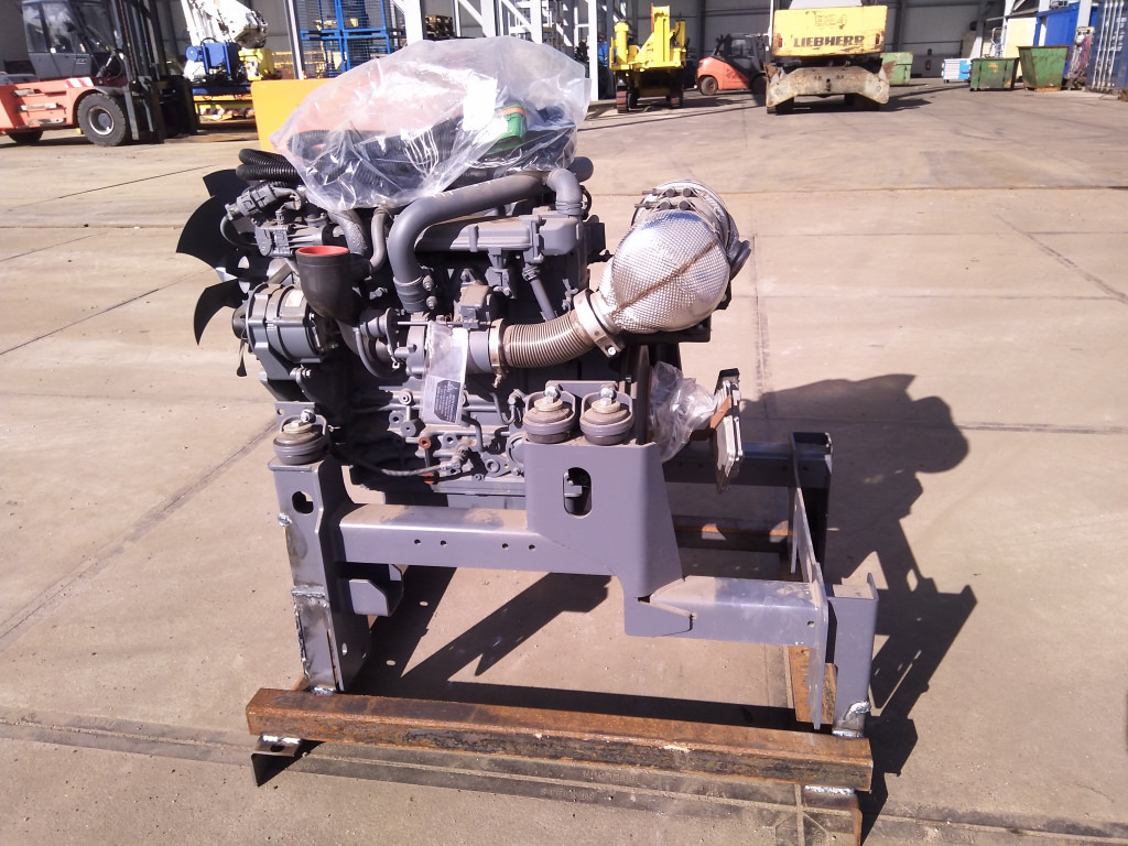 Deutz TD3.6 L4 - - Motor för Byggmaskiner: bild 1 Deutz TD3.6 L4 - - Motor för Byggmaskiner: bild 1