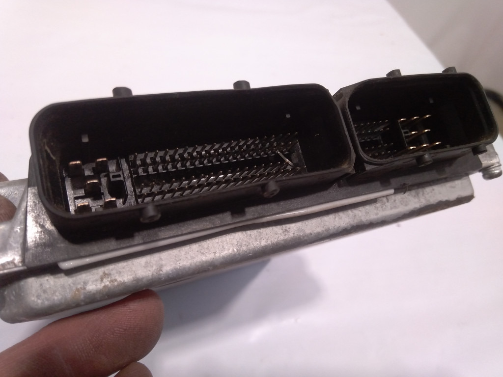 Hitachi 1028-D520 - Kontrollenhet för Byggmaskiner: bild 2 Hitachi 1028-D520 - Kontrollenhet för Byggmaskiner: bild 2