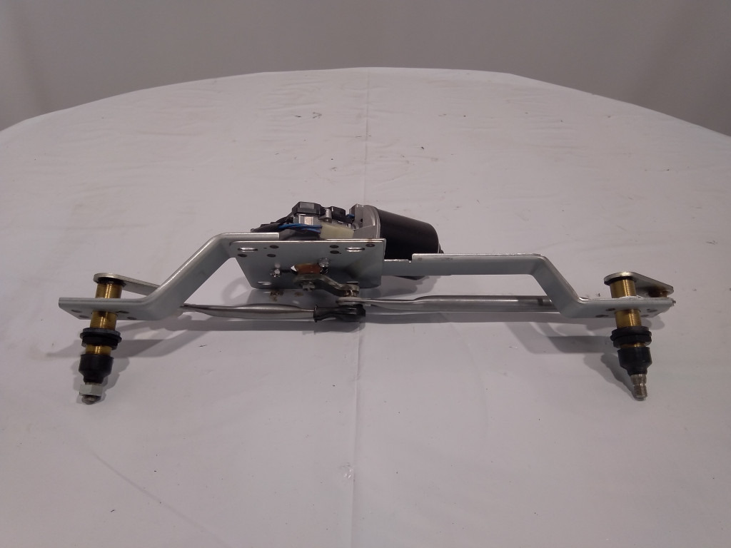 Hitachi 4440627 - Vindrutetorkare för Byggmaskiner: bild 2 Hitachi 4440627 - Vindrutetorkare för Byggmaskiner: bild 2