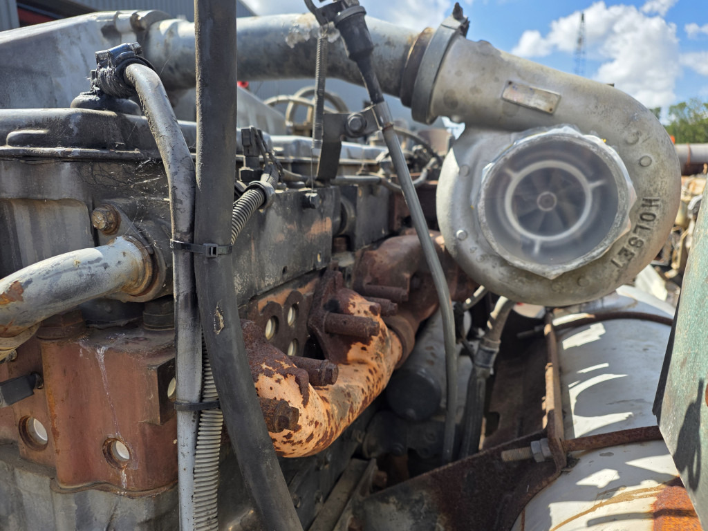 Hitachi N14C - Motor för Byggmaskiner: bild 1 Hitachi N14C - Motor för Byggmaskiner: bild 1