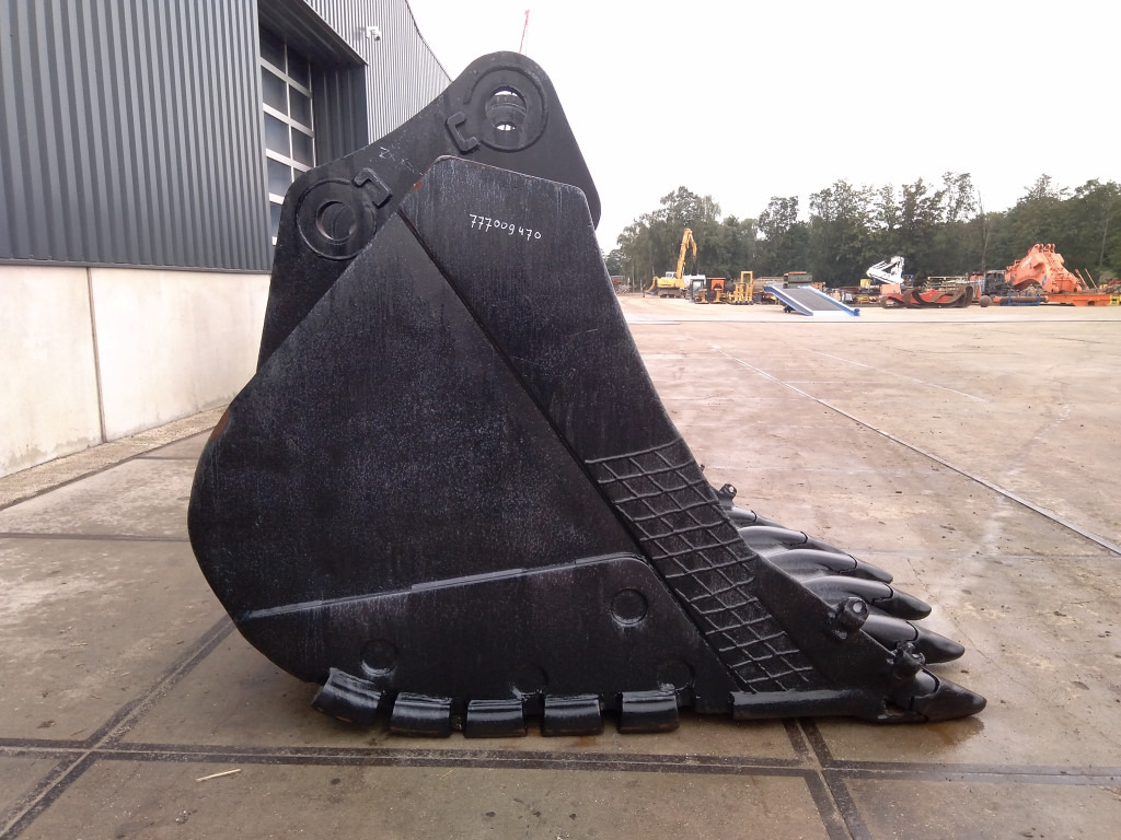 Hitachi ZX670-3 - - Grävmaskinsskopa: bild 2 Hitachi ZX670-3 - - Grävmaskinsskopa: bild 2