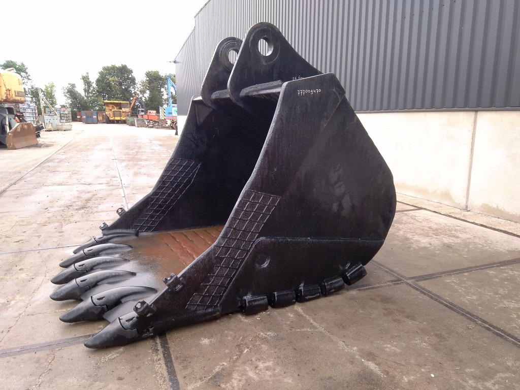 Hitachi ZX670-3 - - Grävmaskinsskopa: bild 4 Hitachi ZX670-3 - - Grävmaskinsskopa: bild 4