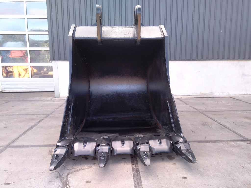 Hitachi ZX890 - - Grävmaskinsskopa: bild 1 Hitachi ZX890 - - Grävmaskinsskopa: bild 1