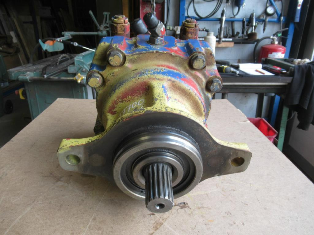 Komatsu PC400LC-5 - - Svängmotor för Byggmaskiner: bild 4 Komatsu PC400LC-5 - - Svängmotor för Byggmaskiner: bild 4