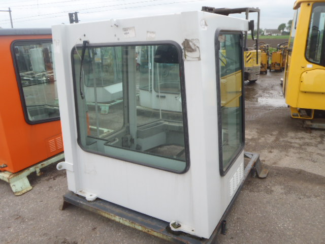 New Holland 2164340 - Hytt för Byggmaskiner: bild 2 New Holland 2164340 - Hytt för Byggmaskiner: bild 2