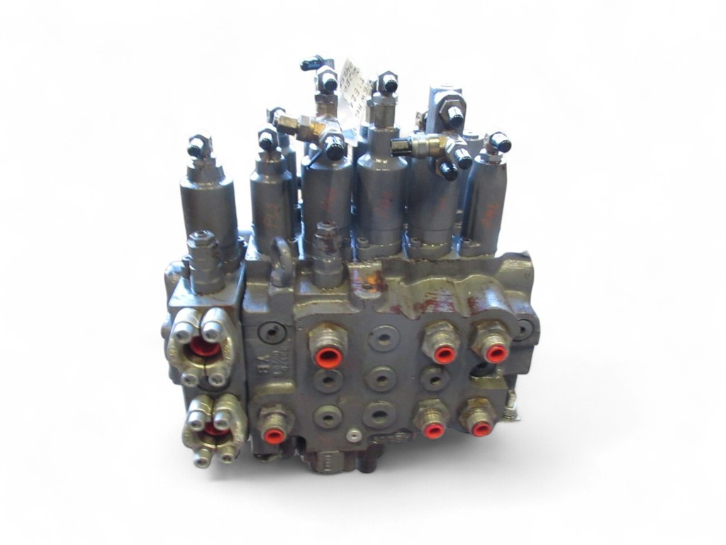 New Holland YN30V00071F3 - 72203576 - Hydraulventil för Byggmaskiner: bild 3 New Holland YN30V00071F3 - 72203576 - Hydraulventil för Byggmaskiner: bild 3