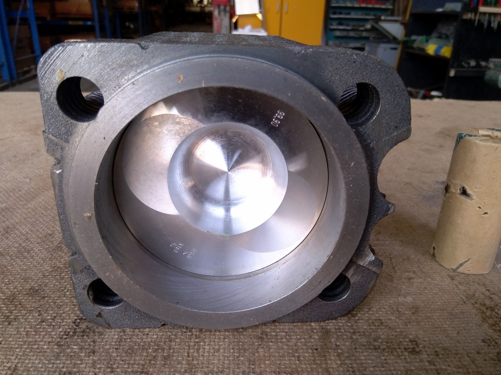 O&K 1484444 - - Kolvar/ Ring/ Ärm för Byggmaskiner: bild 3 O&K 1484444 - - Kolvar/ Ring/ Ärm för Byggmaskiner: bild 3