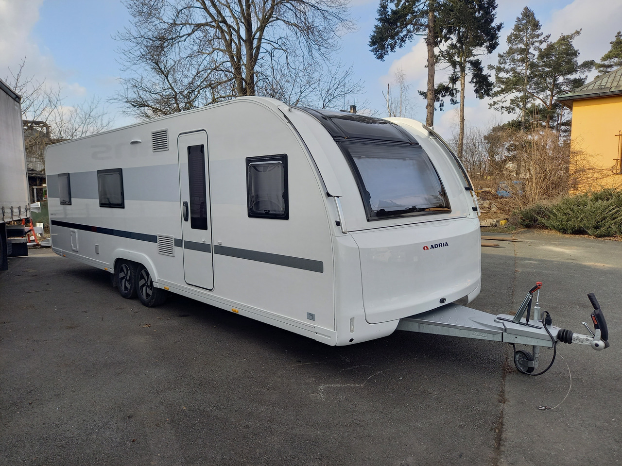 ADRIA Adora 753 UK - Husvagn: bild 3 ADRIA Adora 753 UK - Husvagn: bild 3