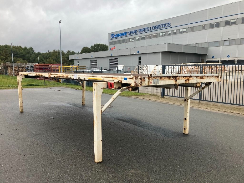 Krone Wechselbrücke Pritsche - Flakbyggnation: bild 3 Krone Wechselbrücke Pritsche - Flakbyggnation: bild 3