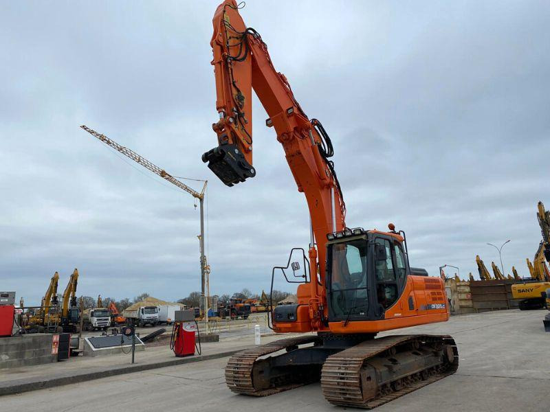 Doosan DX 225 LC - Bandgrävare: bild 1 Doosan DX 225 LC - Bandgrävare: bild 1