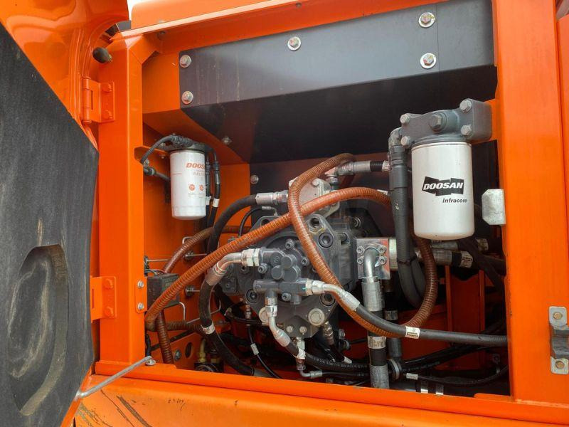 Doosan DX 225 LC - Bandgrävare: bild 4 Doosan DX 225 LC - Bandgrävare: bild 4