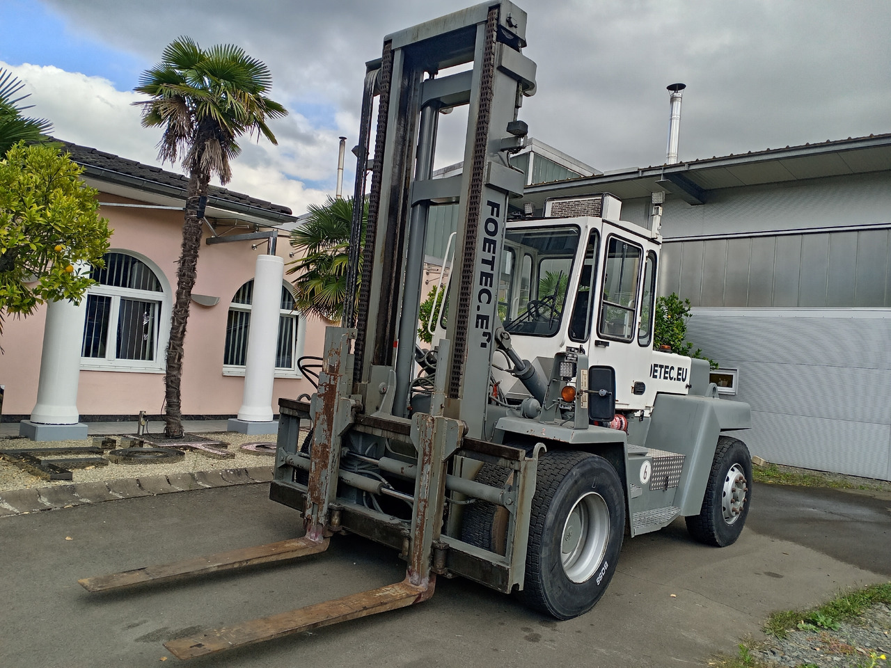 SVETRUCK Schwerlastgabelstapler 1060-30 - Dieseltruck: bild 1 SVETRUCK Schwerlastgabelstapler 1060-30 - Dieseltruck: bild 1