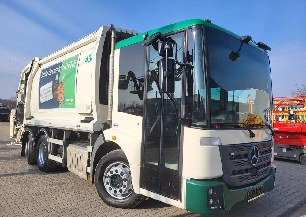 Mercedes-Benz Mercedes-Benz Econic 2630 - Sopbil: bild 2 Mercedes-Benz Mercedes-Benz Econic 2630 - Sopbil: bild 2