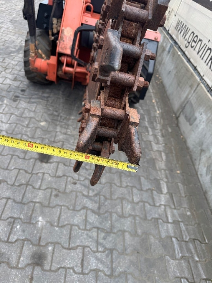 Ditch Witch RT 40 - Kedjegrävare: bild 5 Ditch Witch RT 40 - Kedjegrävare: bild 5