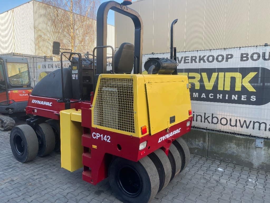 Dynapack CP 142 - Gummihjulsvält: bild 2 Dynapack CP 142 - Gummihjulsvält: bild 2