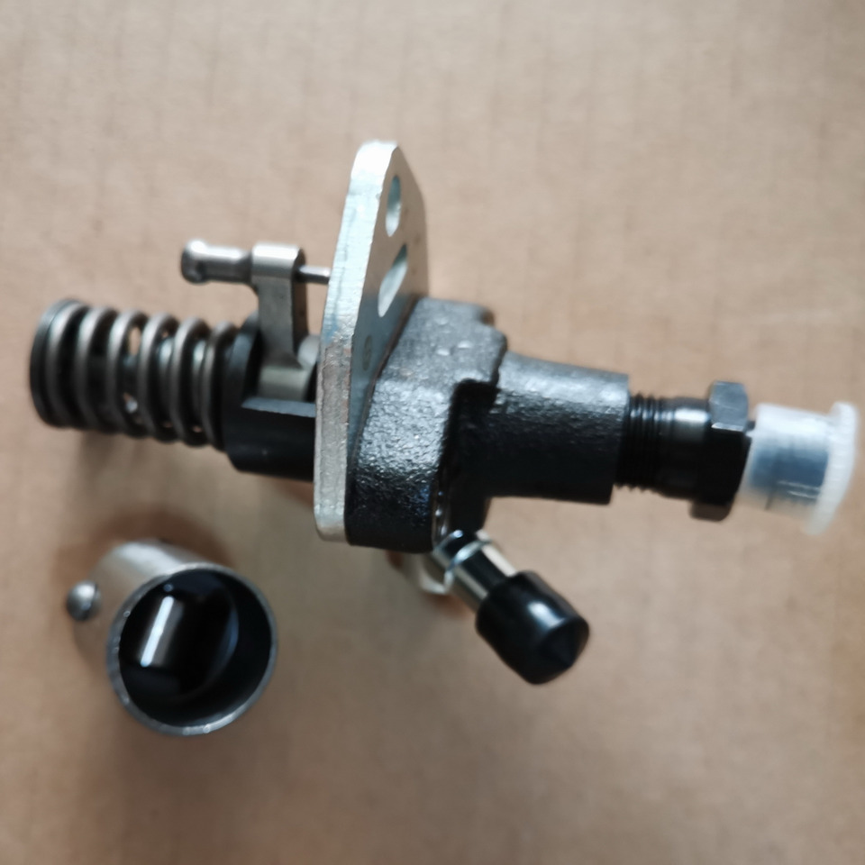 KOOP ENGINE KD192FC Original Fuel Injector - Injektor för Hjullastare: bild 1 KOOP ENGINE KD192FC Original Fuel Injector - Injektor för Hjullastare: bild 1