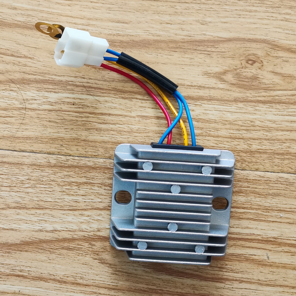 KOOP KD192FC Engine Original Regulator - Motor och reservdelar för Hjullastare: bild 1 KOOP KD192FC Engine Original Regulator - Motor och reservdelar för Hjullastare: bild 1