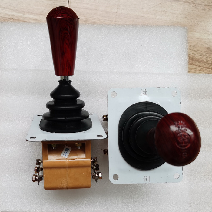 Qingdao Promising FLAND EL45 Electric Wheel Loader Forward Reverse Toggle Switch - Växelspak för Hjullastare: bild 5 Qingdao Promising FLAND EL45 Electric Wheel Loader Forward Reverse Toggle Switch - Växelspak för Hjullastare: bild 5