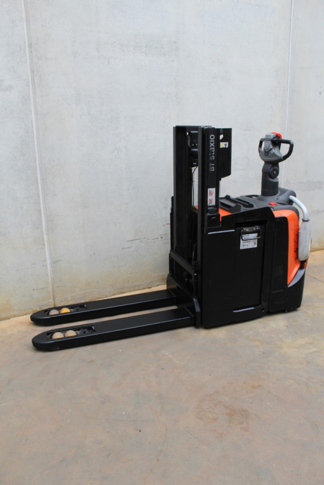 BT SPE 200 DN - Staplare: bild 2 BT SPE 200 DN - Staplare: bild 2