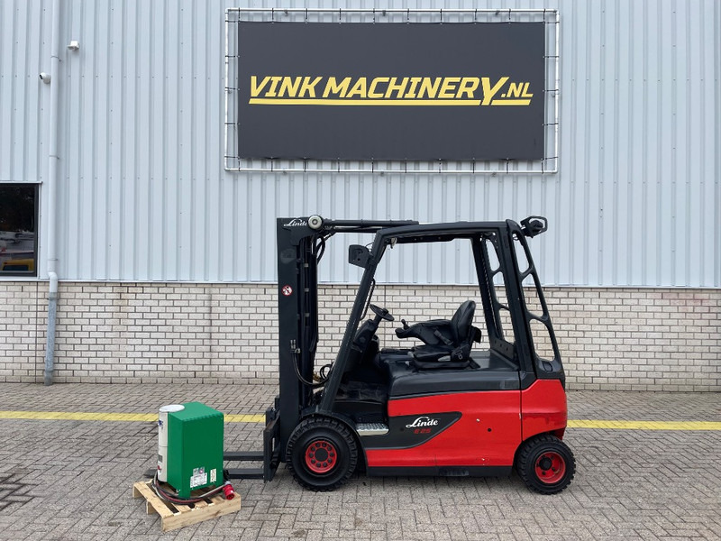 Linde E 25 L-01 - Eltruck: bild 1 Linde E 25 L-01 - Eltruck: bild 1