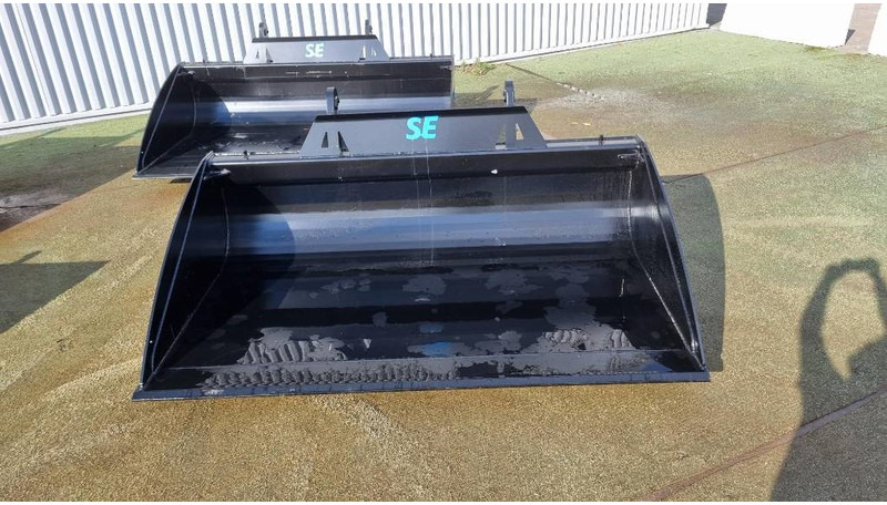 SE Equipment / Planeringsskopa / 2200 / 2400/ 2500 - Skopa för Byggmaskiner: bild 5 SE Equipment / Planeringsskopa / 2200 / 2400/ 2500 - Skopa för Byggmaskiner: bild 5