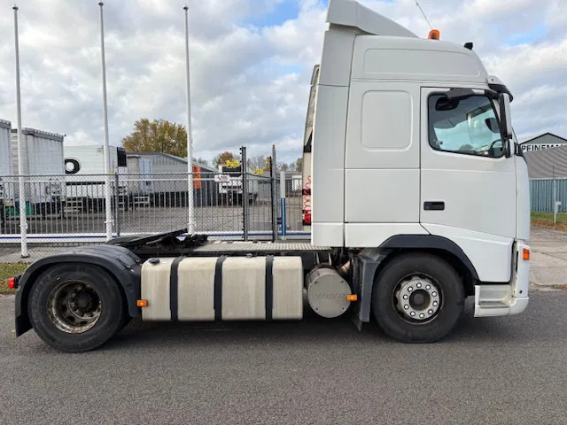 Volvo FH 12.420 E3 4x2T Globetrotter 720.000km!! Analog tacho MOT 06-2026 Tipper - WF hydr. - Dragbil: bild 4 Volvo FH 12.420 E3 4x2T Globetrotter 720.000km!! Analog tacho MOT 06-2026 Tipper - WF hydr. - Dragbil: bild 4