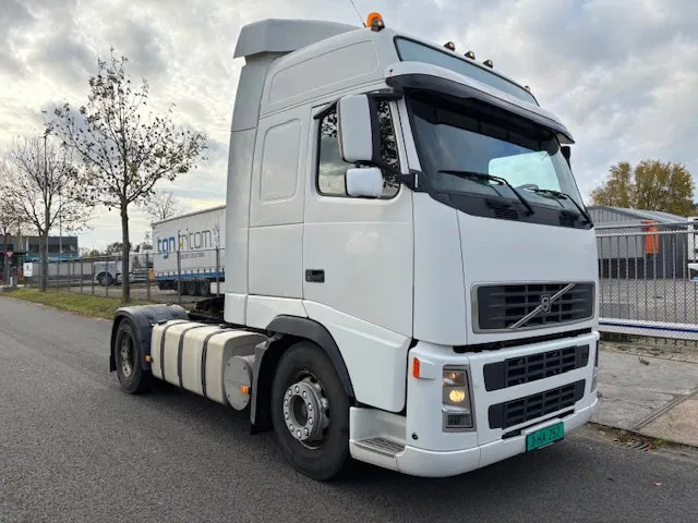 Volvo FH 12.420 E3 4x2T Globetrotter 720.000km!! Analog tacho MOT 06-2026 Tipper - WF hydr. - Dragbil: bild 3 Volvo FH 12.420 E3 4x2T Globetrotter 720.000km!! Analog tacho MOT 06-2026 Tipper - WF hydr. - Dragbil: bild 3