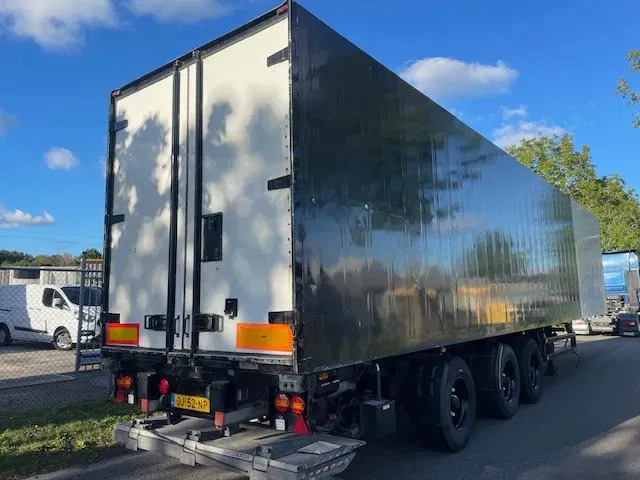 Van Eck UT-3B Steering axle 260 cm insteek Frigo carrier vector UT-3B H= 260 W= 250cm - Kyl/ Frys semitrailer: bild 4 Van Eck UT-3B Steering axle 260 cm insteek Frigo carrier vector UT-3B H= 260 W= 250cm - Kyl/ Frys semitrailer: bild 4