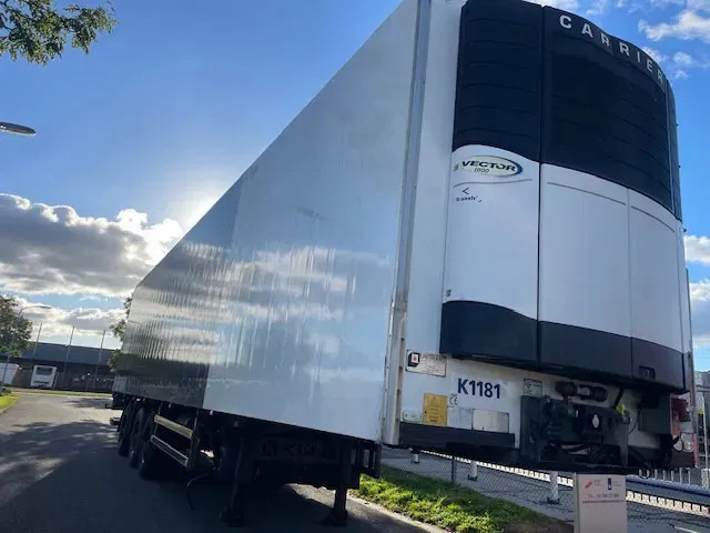 Van Eck UT-3B Steering axle 260 cm insteek Frigo carrier vector UT-3B H= 260 W= 250cm - Kyl/ Frys semitrailer: bild 3 Van Eck UT-3B Steering axle 260 cm insteek Frigo carrier vector UT-3B H= 260 W= 250cm - Kyl/ Frys semitrailer: bild 3