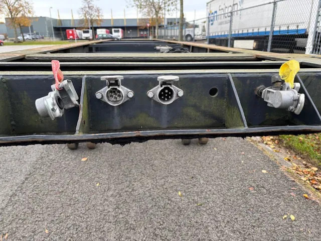 Containerbil/ Växelflak semitrailer Van Hool 20 ft containerchassis BPW Drum MOT 12-01-2026: bild 14 Containerbil/ Växelflak semitrailer Van Hool 20 ft containerchassis BPW Drum MOT 12-01-2026: bild 14